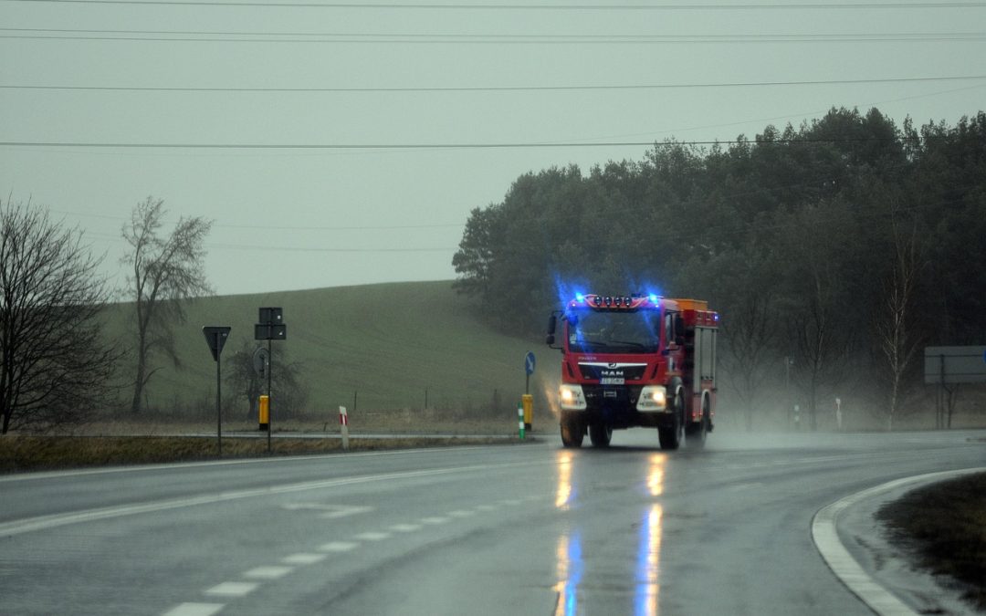 Dinas Damkar Demak Latihan Simulasi di Gudang